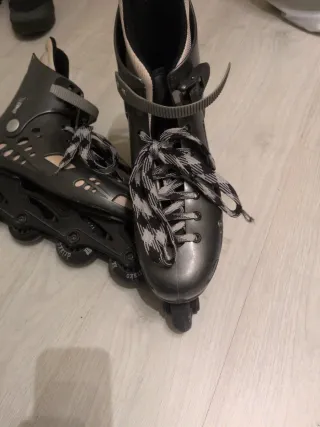 Patines en línea negros