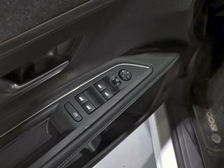 Peugeot 3008 Hybrid 225 e-EAT8 Allure Pack