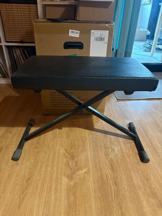 Banco para piano negro ajustable