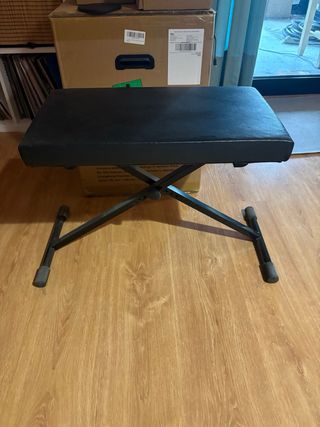 Banco para piano negro ajustable