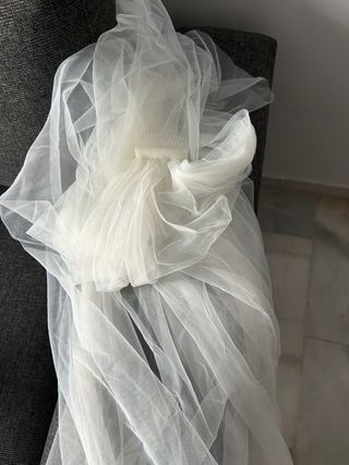 Vestido de Novia Beige y Blanco Temporada 2024