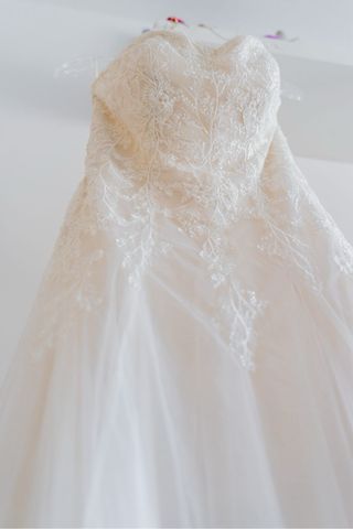 Vestido de Novia Beige y Blanco Temporada 2024