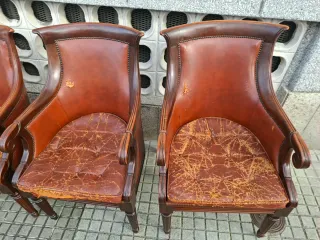 4 Sillas de Cuero y Madera para Restaurar