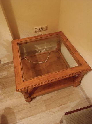 Mesa baja madera y cristal