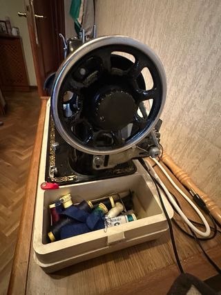 Máquina de coser antigua SIGMA