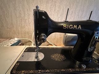 Máquina de coser antigua SIGMA