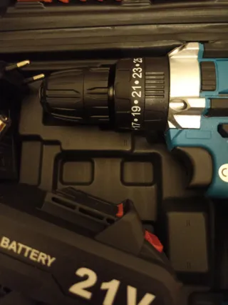 Taladro Atornillador Percutor Batería 21V