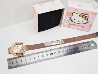 Reloj Hello Kitty Dorado Rosado Nuevo