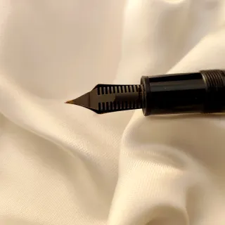 Pluma Mont Blanc Meisterstück nunca usada