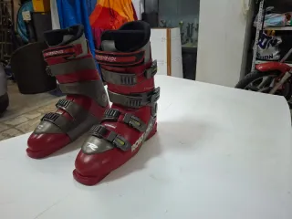 Botas de esquí Rossignol rojas