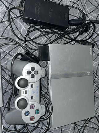 Consola PlayStation 2 Silver + 4 Juegos + adaptado
