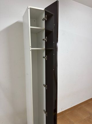 Armario escobero alto marron