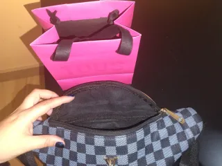 Bolsa Tous y riñonera cuadros LV