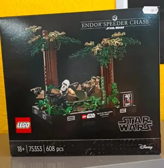 LEGO Star Wars 75353 Endor Speeder Chase