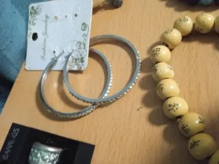 Lote 6 bisutería mujer y niña