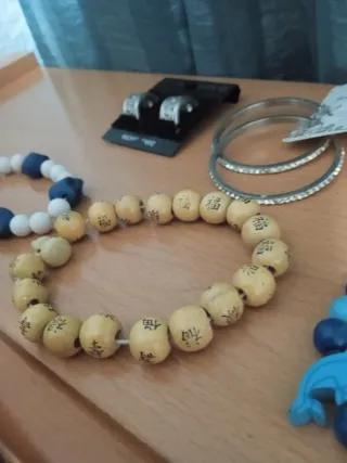 Lote 6 bisutería mujer y niña