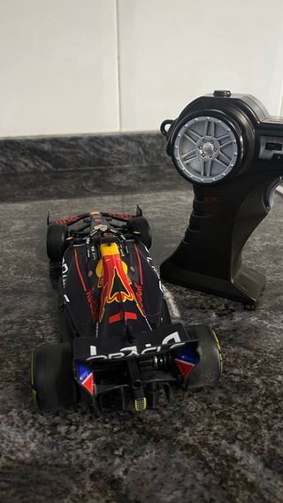 Coche teledirigido F1 Red Bull Maisto