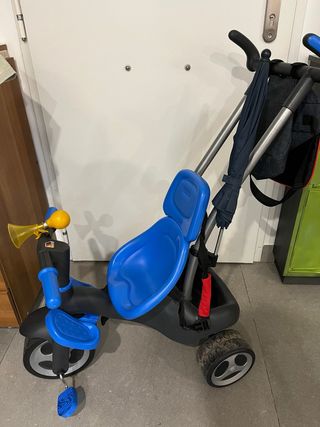 Triciclo infantil azul y negro