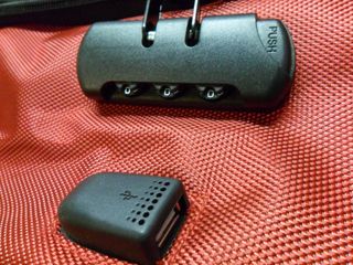 MALETA NUEVA 3 EN 1 CON DOS RUEDAS POR 25 €