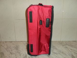 MALETA NUEVA 3 EN 1 CON DOS RUEDAS POR 25 €
