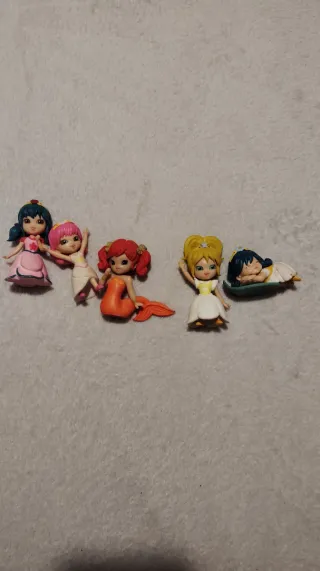 Lote 5 figuras princesas y sirenas