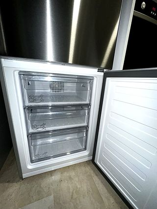 Frigorífico Combi Grundig