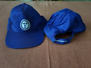 Cappellini blu pubblicitari