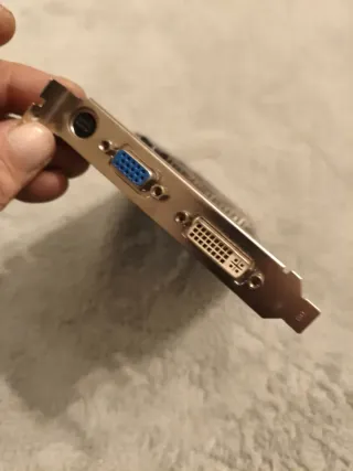 Tarjeta Gráfica POV GeForce 8500 GT 1GB PCIe