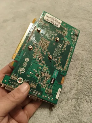 Tarjeta Gráfica POV GeForce 8500 GT 1GB PCIe