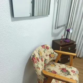 Se alquila habitación