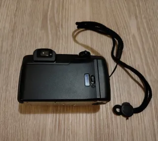 Cámara Pentax Espio 80V con funda original