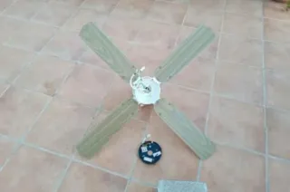 Ventilador de techo blanco