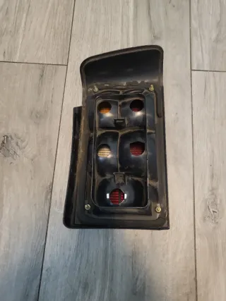 Piloto trasero derecho Volvo 460/464