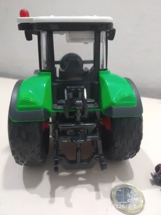 Tractor miniatura (luces y sonido) + mini tractor