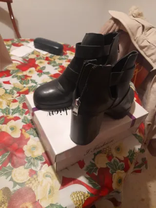 Botines Tacón Alto Mujer Hebillas Negro