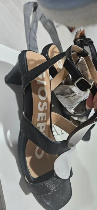 Sandalias Gioseppo Negras Tiras Tobillo