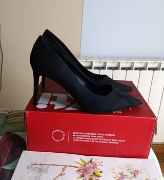 Eleganti tacchi neri taglia 41