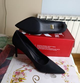 Eleganti tacchi neri taglia 41