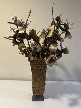 Jarrón Decorativo con Flores Artificiales