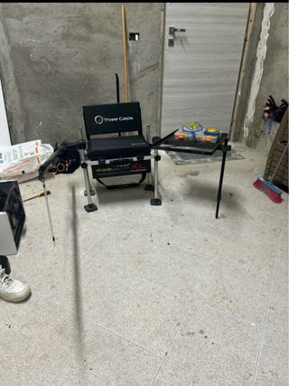 Panchetto da pesca con accessori