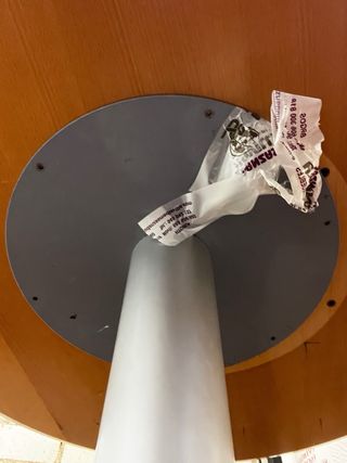 Mesa redonda comedor madera y metal