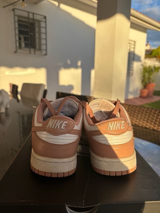 Nike Dunk Rosa y Blanco Talla 38