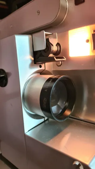 Proyector 16mm BAUER P6 Automático Mudo IMPECABLE