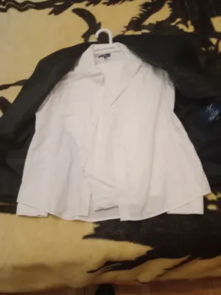 Chaqueta pantalón I camisa