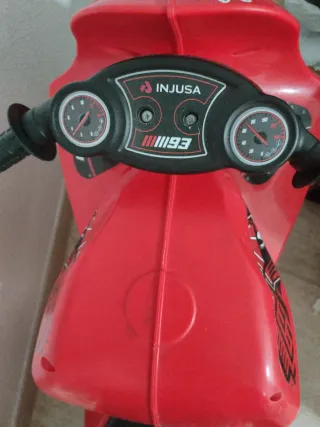 Moto Juguete  Roja impecable