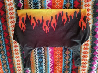 Top estampado fuegos