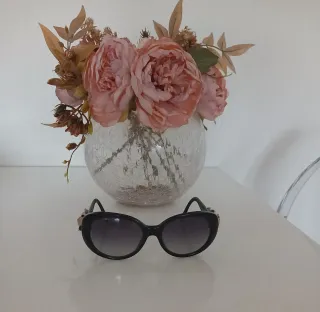 Gafas de sol Dolce & Gabbana negras y doradas