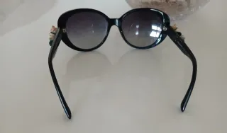 Gafas de sol Dolce & Gabbana negras y doradas