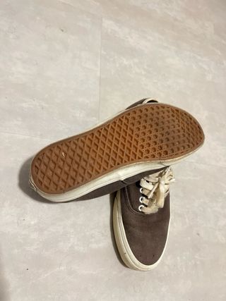 Vans Authentic Marrones