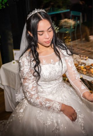 Vestido de Novia con Velo